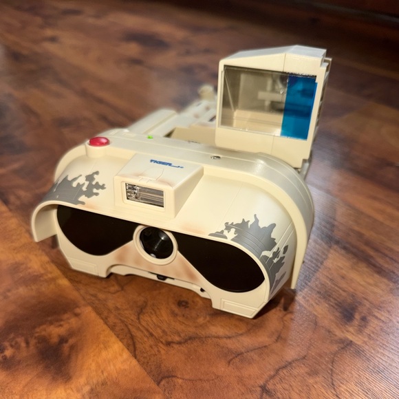 Tiger Other - RARE!  Star Wars Episode 1 Picture Plus Image 35mm Camera